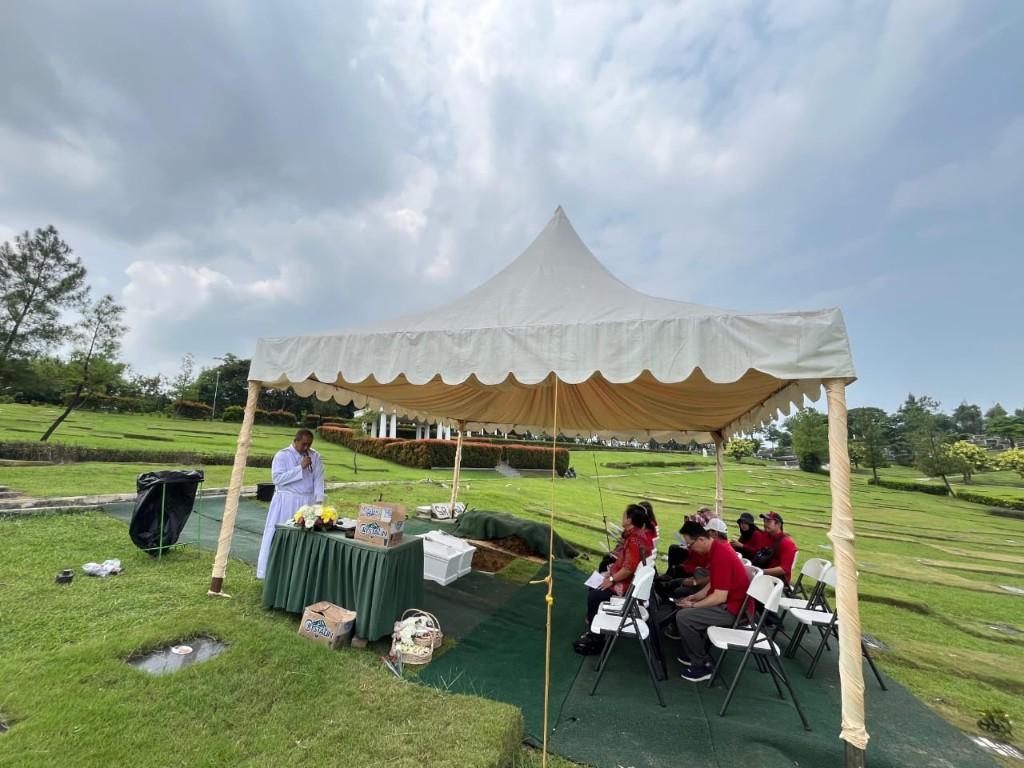 Tenda 5×5 m Paket Pemakaman Kembali di San Diego Hills